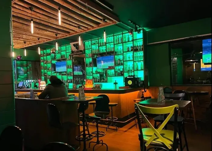 West Pera Hotel